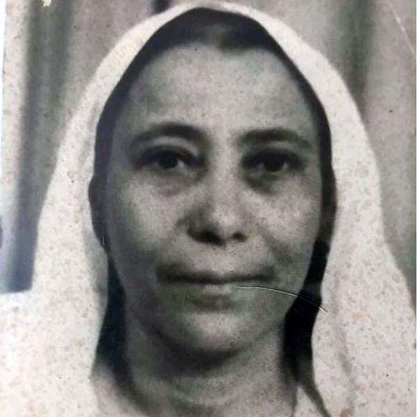 الرائدة  الأستاذة  حميدة محمد أمبابي